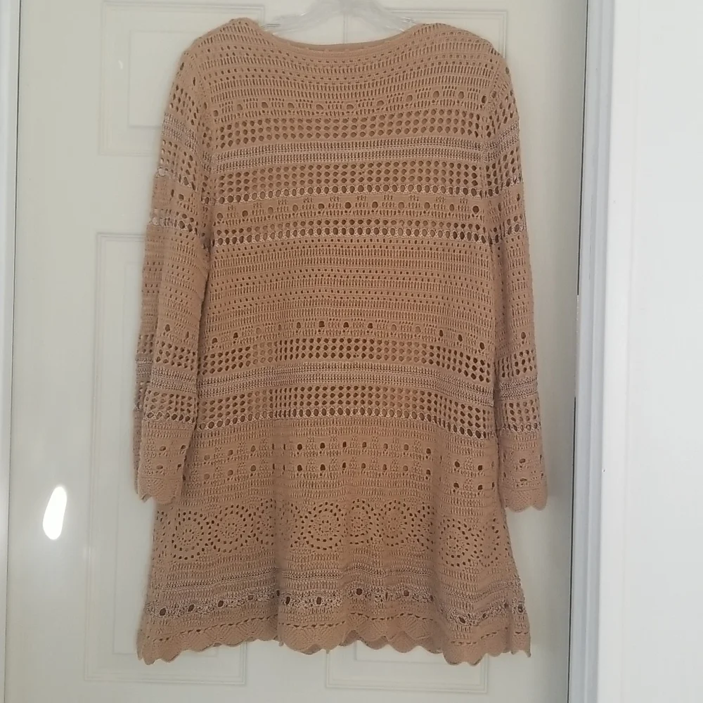 Used Hot in Hollywood Crochet long sleeve mocha color Tunic size L. - Picture 4 of 12